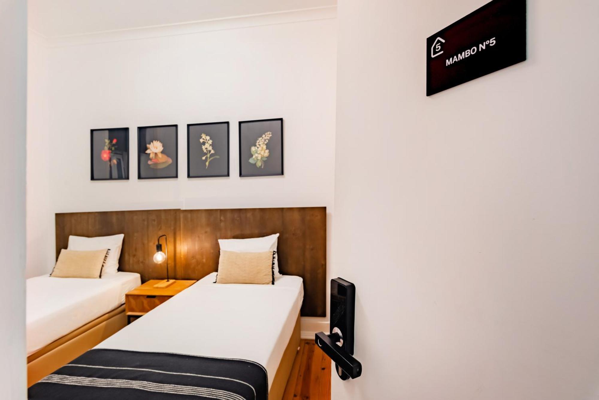 Guest Inn 1 Boutique House Lissabon Kamer foto